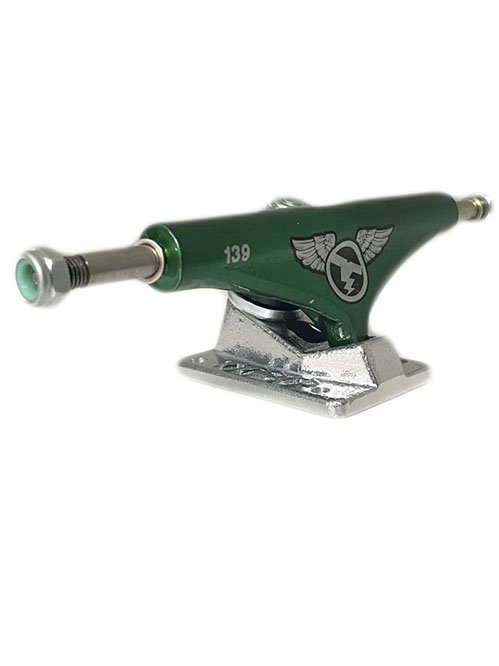 Truck para Skate Street Tilt Tamanho 139mm cor Verde Prata