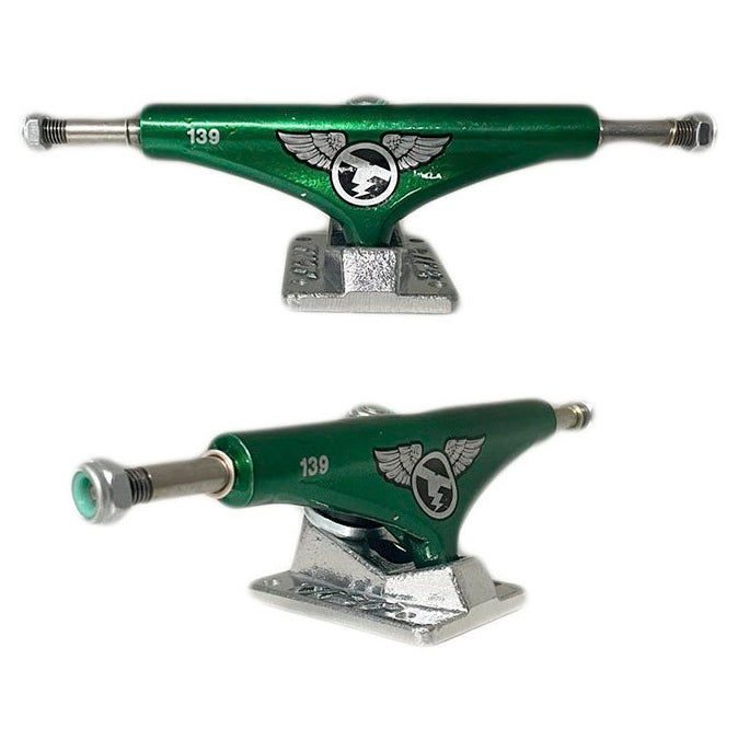 Truck para Skate Street Tilt Tamanho 139mm cor Verde Prata